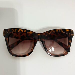 Tortoise Shell Fashion Sunglasses #2